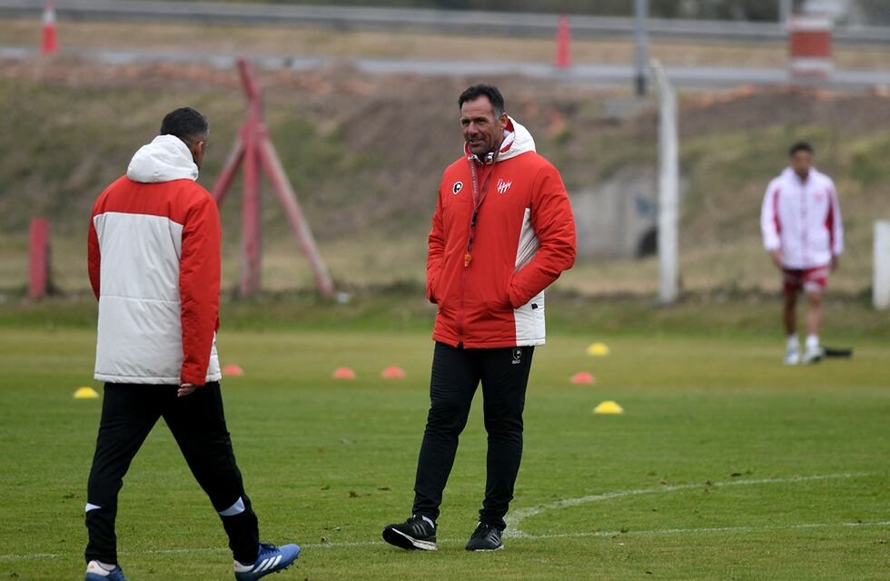 Instituto-Huracán, duelo de técnicos “cruzados”: Dabove y lo que dijo de Kudelka