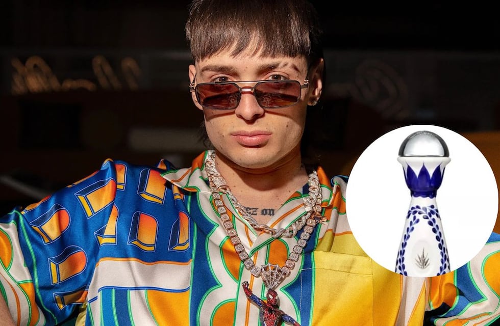 Este es el tequila favorito de Peso Pluma: cuánto cuesta la botella