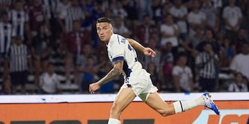 Entre algodones. Gastón Benavídez viene de entrenar diferenciado y suma cuatro amarillas. ¿Estará ante River?
