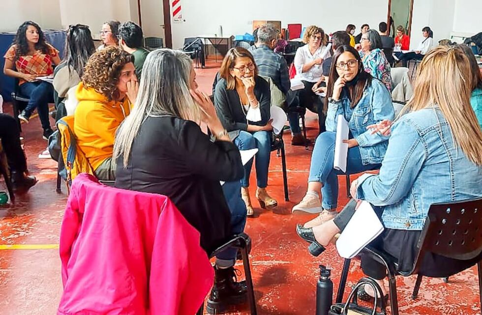 Tolhuin: Primera jornada de Redes en Salud Mental