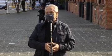 El presidente Alberto Fernández brinda declaraciones tras emitir su voto en las PASO 2021.