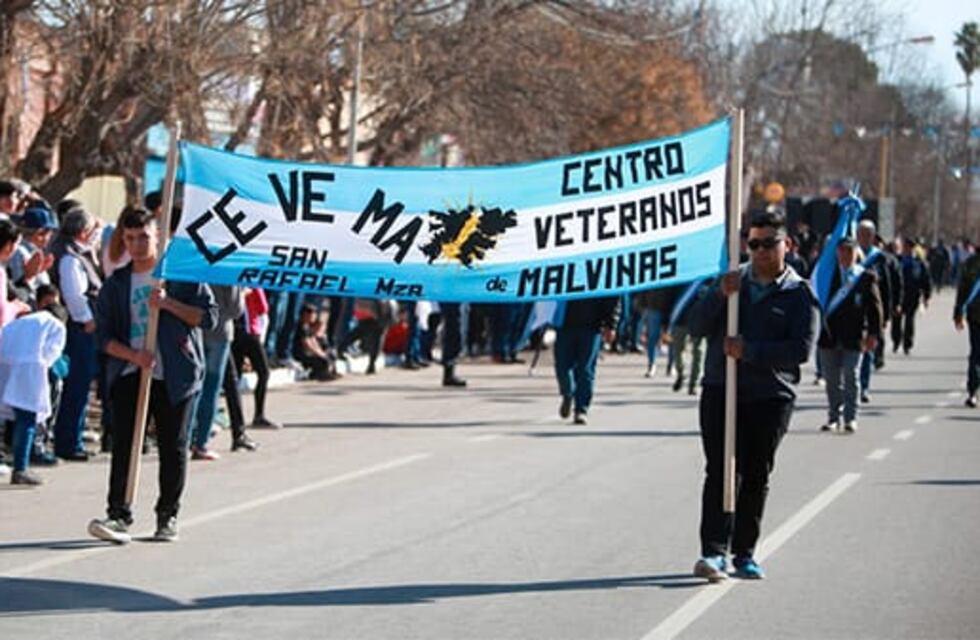 Más de 1.000 personas participarán del gran desfile en homenaje a los caídos y veteranos de la guerra de Malvinas