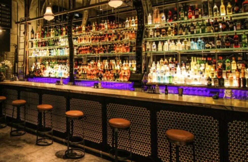 Se viralizaron los requisitos de un bar de Resistencia y generaron polémica