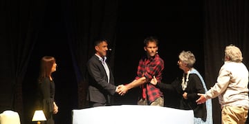 "El loco y la camisa" obra de teatro.