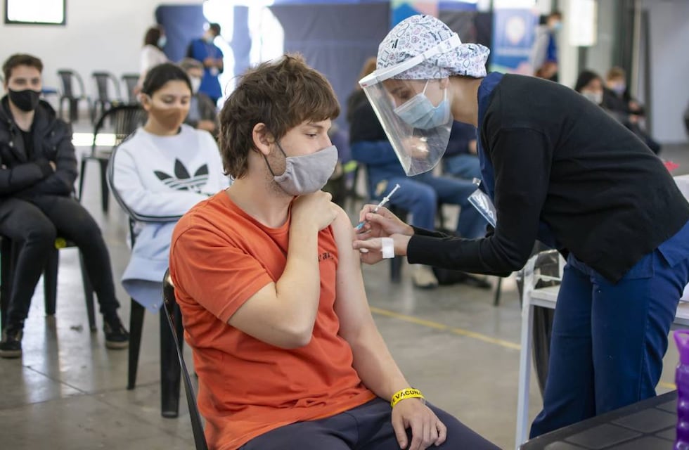 Coronavirus en Santa Fe: confirmaron 100 casos nuevos y 15 fallecimientos