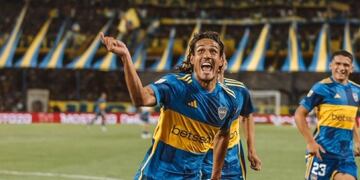 Cavani festeja el gol del triunfo