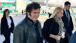 Milei viajará con su hermana, Karina, a Italia