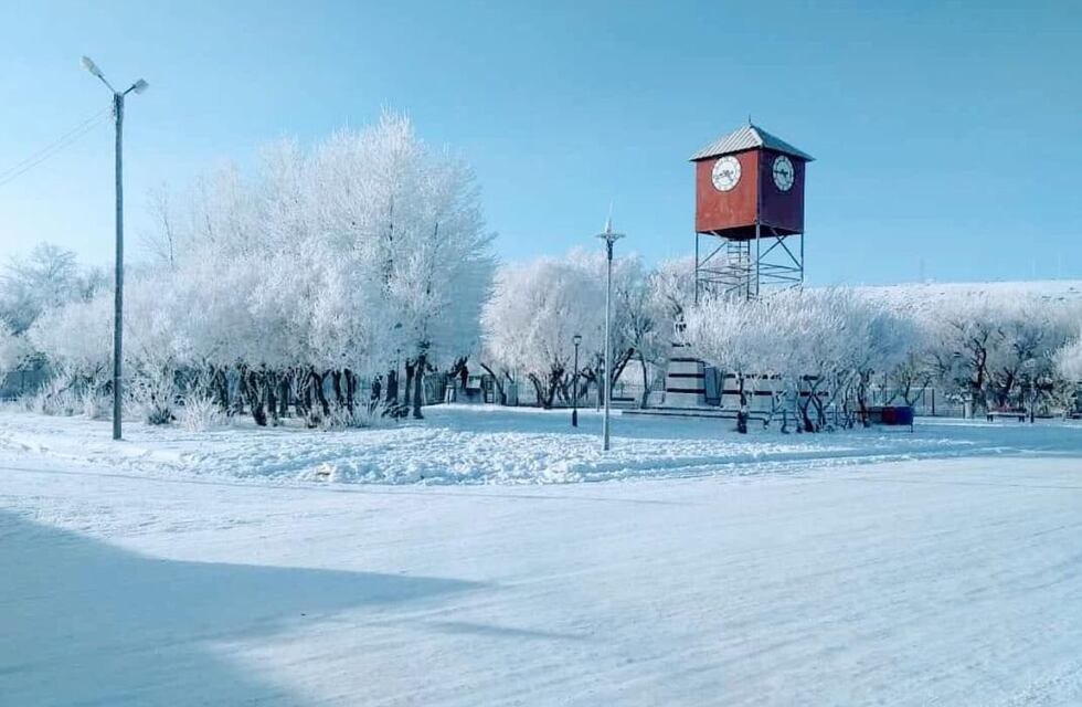 Insólito: hizo tanto frío en una localidad chubutense que una bicicleta se congeló y se hizo viral