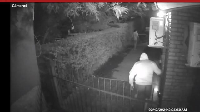 Dos jóvenes intentaron ingresar a una vivienda en La Falda pero los enfrentó la perra de la familia.