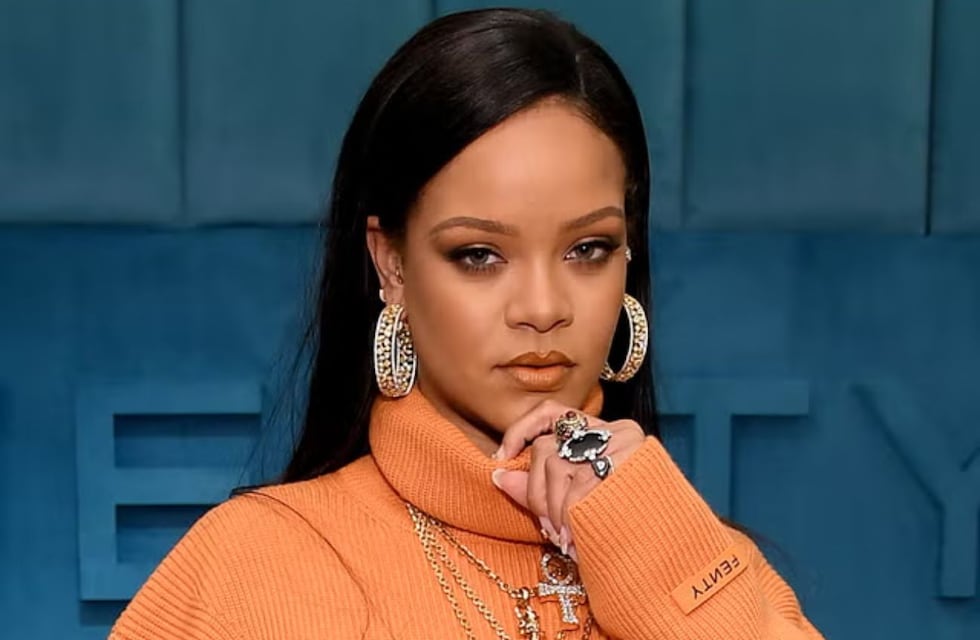 Rihanna está embarazada de su tercer hijo: así lo reveló en el Met Gala 2025