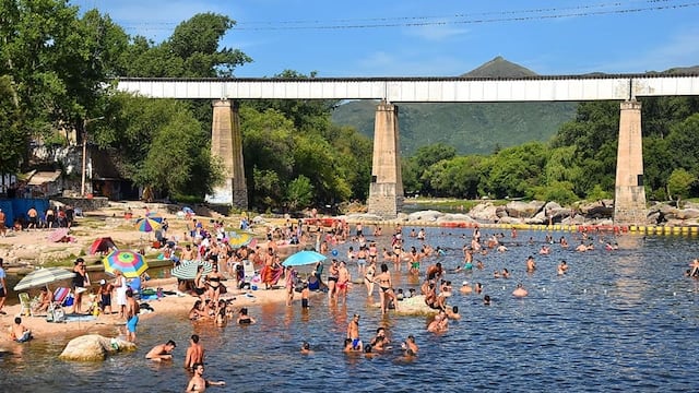 La mujer fue estafada a través de redes sociales.