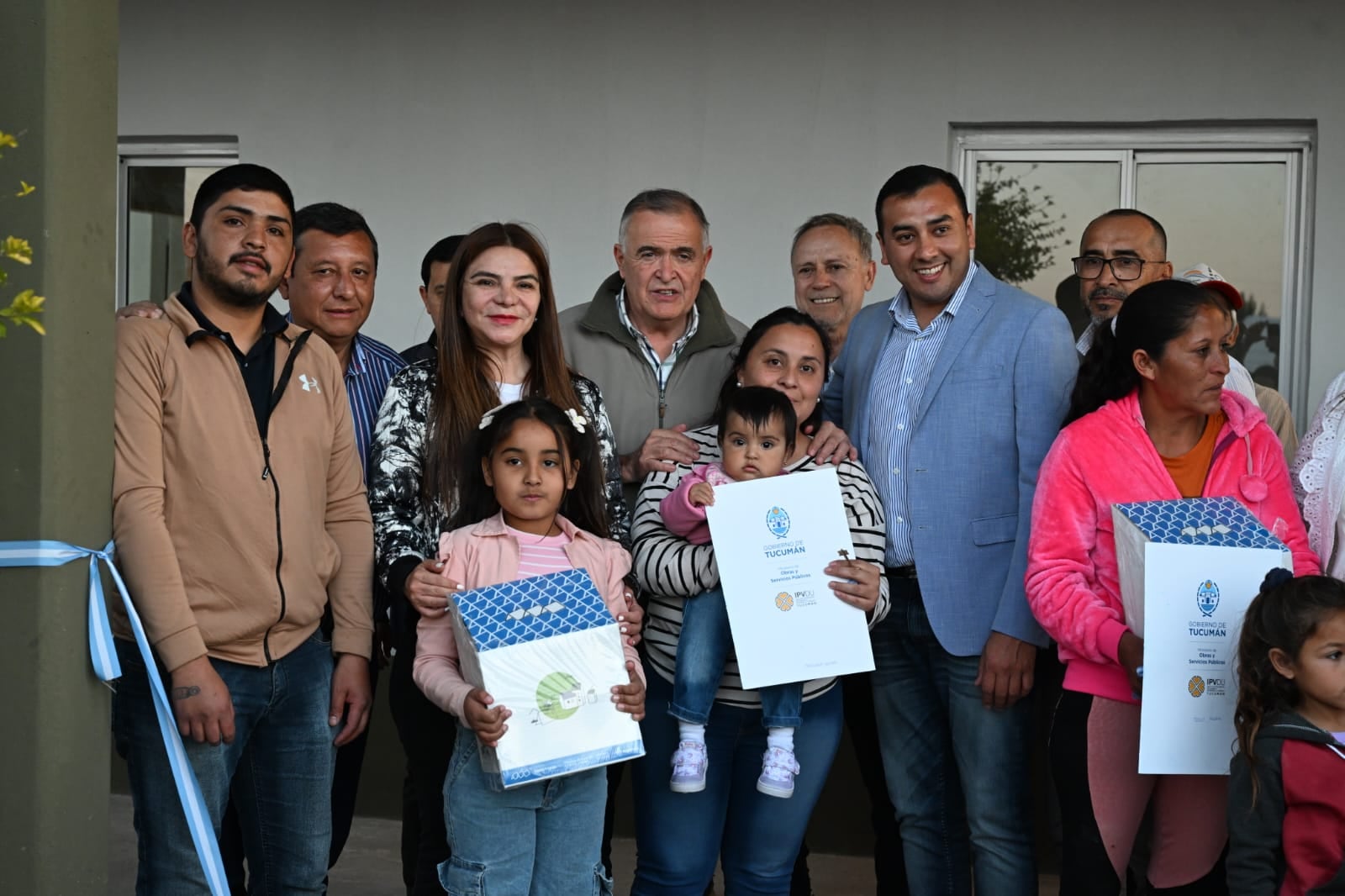 Jaldo entregó casas, habilitó alumbrado en la Ruta 304 y adoquinado en calles principales.