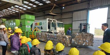 Visita de alumnos a la Planta de Residuos de Tres Arroyos