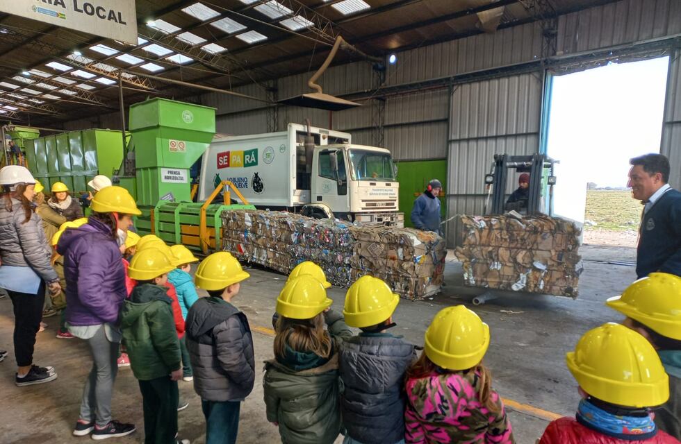 Visita de alumnos a la Planta de Residuos de Tres Arroyos