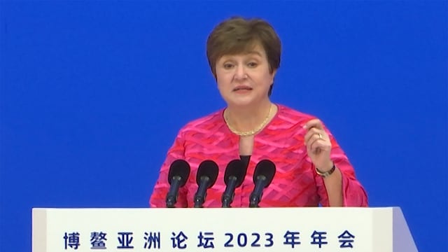 El FMI ve que la situación económica de la Argentina no se está encauzando, y empeoró sus proyecciones. Foto: The Associated Press.