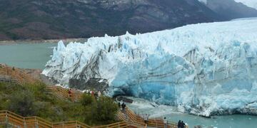 PERITO MORENO. Se espera la mayor ruptura del siglo (Télam).