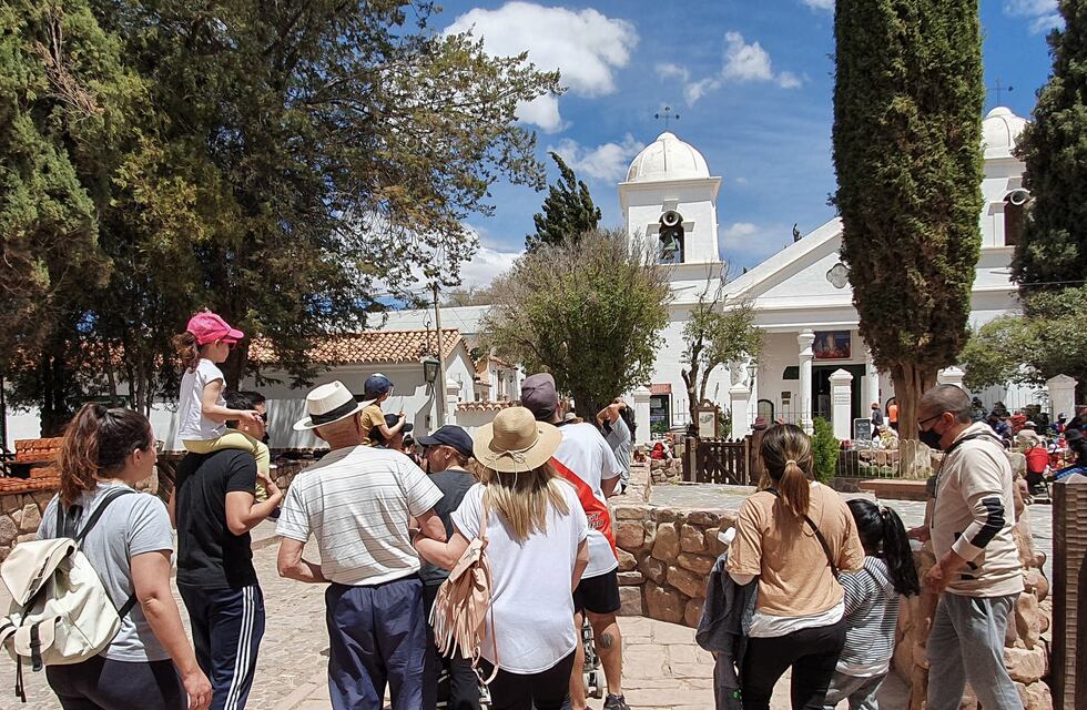 El Poder Ejecutivo reglamentó la actividad de los guías de turismo en Jujuy