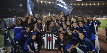 A pura sonrisa y emoción, las chicas de Talleres volverán a jugar. Ahora, en la Primera C de AFA (Facundo Luque / La Voz).
