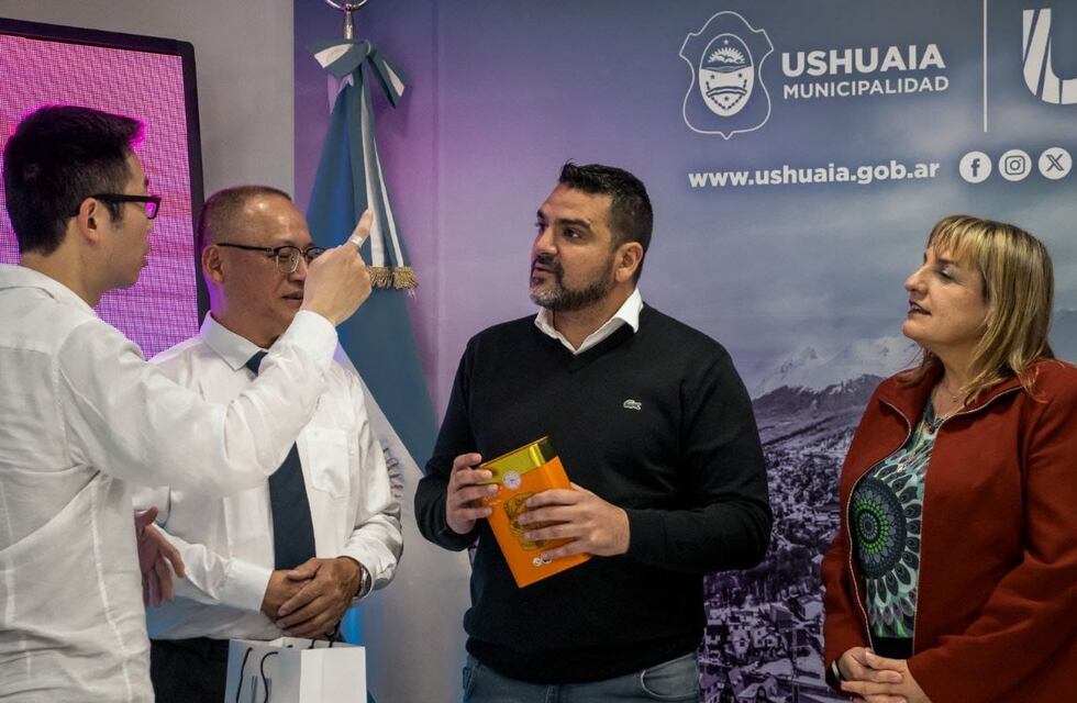 Vuoto recibió a la delegación de China de Guangdog