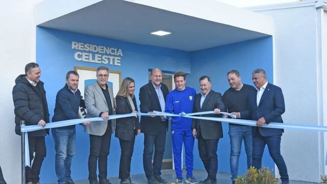 Corte de cintas formal de la Residencia Celeste