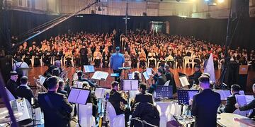 Noche de Gala Revolución de Mayo en Arroyito 2024