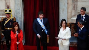 El presidente Javier Milei junto a Victoria Villarruel y Martín Menem en la Asamblea Legislativa que presidió Cristina Kirchner (Foto: Reuters)