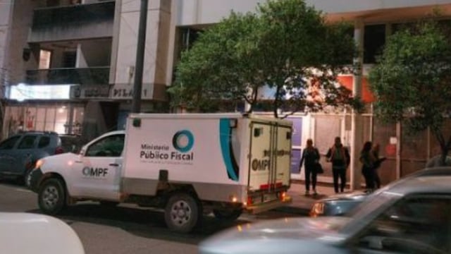 Un estudiante cayó del balcón de un piso 10 y falleció.