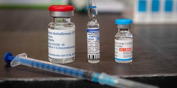 Científicos y el Gobierno analizan la posibilidad de combinar vacunas debido a la falta de segundas dosis de la vacuna Sputnik V