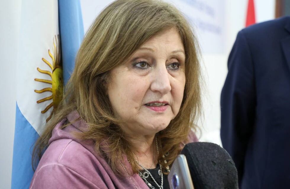 Portazo en la provincia: Adriana Cantero renunció a su cargo como ministra de Educación de Santa Fe