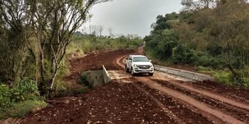 Colonia Delicia: quedó habilitado un nuevo puente sobre el arroyo Yacutinga.