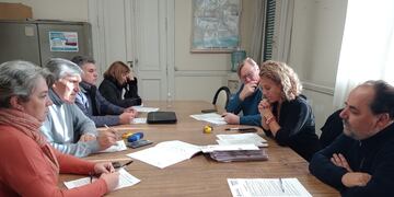 Comisión de Hacienda de Tres Arroyos: analizó el pedido de impugnación de la licitación del restaurant de la Terminal