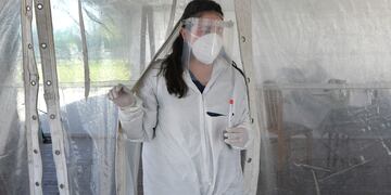 El Ministerio de Salud informó que hasta la fecha en Mendoza se han registrado 164.483 casos positivos confirmados Covid-19. Orlando Pelichotti/Los Andes