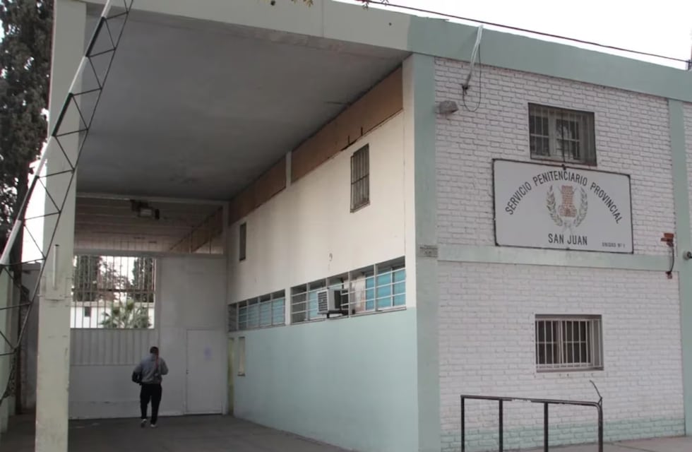 Un preso se tragó una tijera dentro de su celda por un llamativo motivo