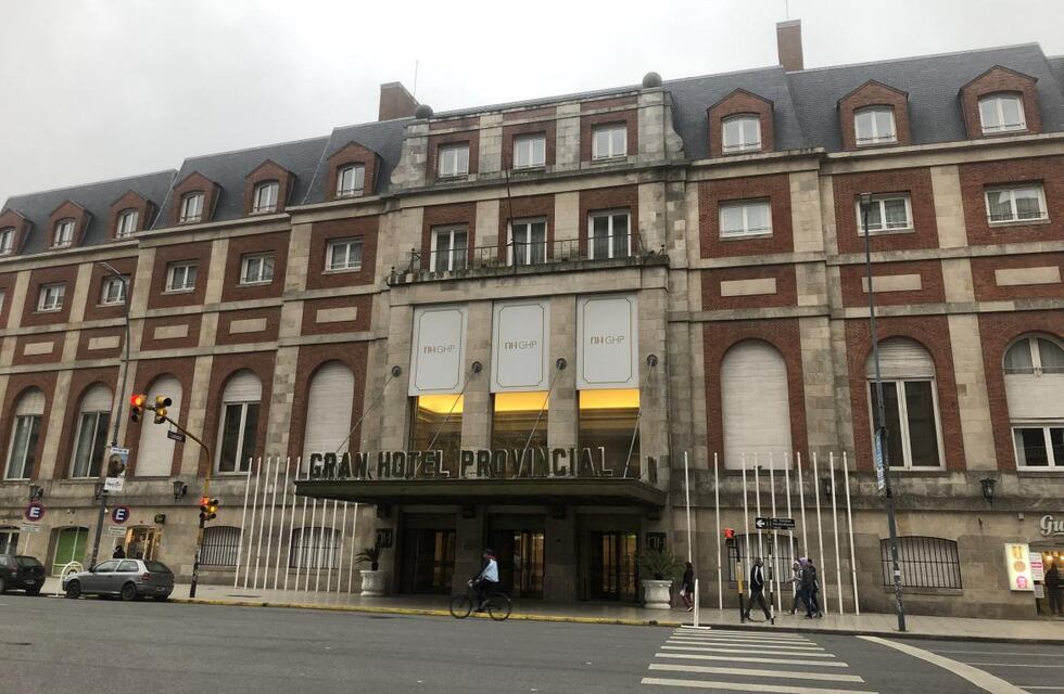 UTHGRA, en estado de alerta y movilización por despidos en el Hotel Provincial