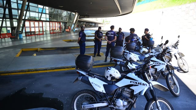 La terminal de Córdoba amaneció con custodia policial para permitir que circulen los colectivos.