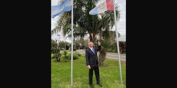 El embajador de Estados Unidos, contento de estar en Córdoba.