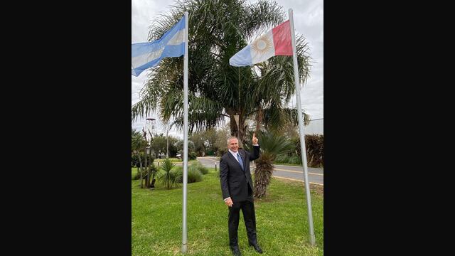 El embajador de Estados Unidos, contento de estar en Córdoba.