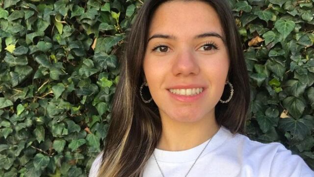 Valentina Luciarte quien fue seleccionada especialmente para formar parte del equipo que representará al país en la I Olimpiada Panamericana Femenil de Matemáticas