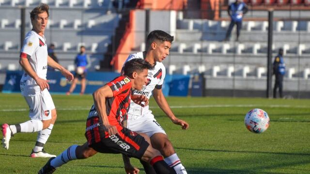 Lautaro Geminiani arrancó como titular en el equipo de Iván Delfino.