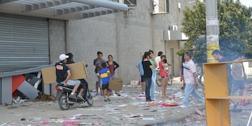 Se cumplen 12 años del acuartelamiento policial y la ola de saqueos en Córdoba.