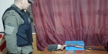 Secuestran un arma en un camino vecinal de San Pedro.