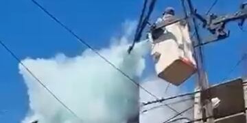 Varios barrios de Posadas sin energía por incendios en el cableado.