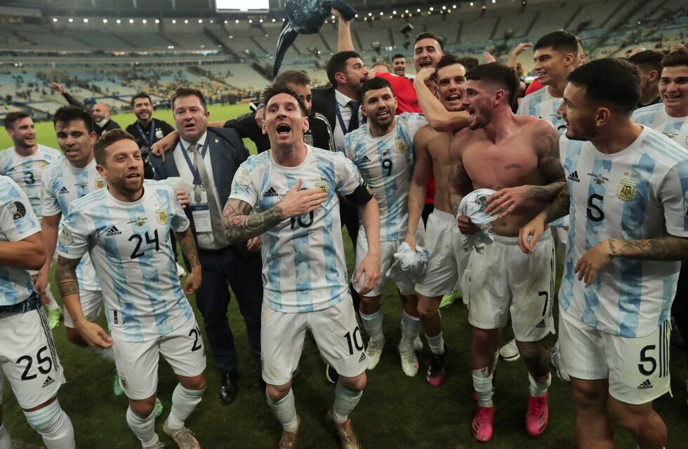 Los festejos de la Selección Argentina en el vestuario del Maracaná