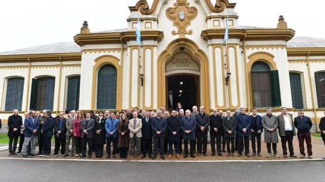 El gobernador Osvaldo Jaldo participó de los actos realizados en la entidad