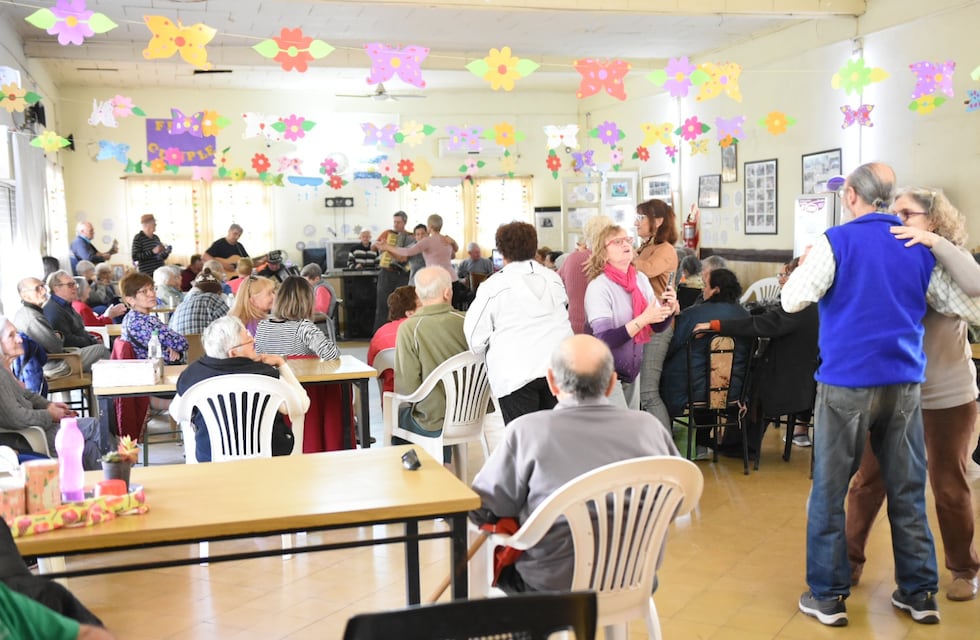 “La Perinola” pasó por el hogar Magdalena de Lorenzi
