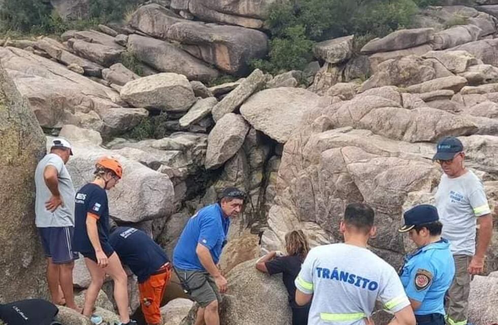 Dolor en Mina Clavero: falleció un turista de 69 años tras ahogarse en el balneario Las Calaveras