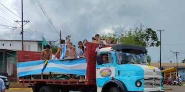 Puerto Iguazú festejó la victoria de la Selección.