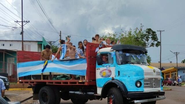 Puerto Iguazú festejó la victoria de la Selección.