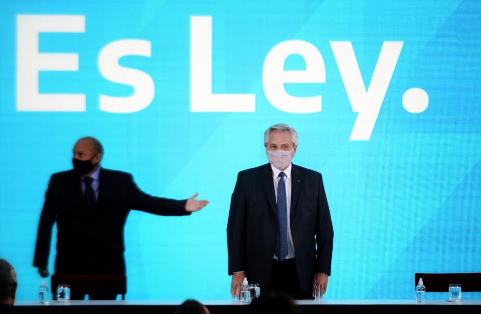 Alberto Fernández promulgó la legalización del aborto