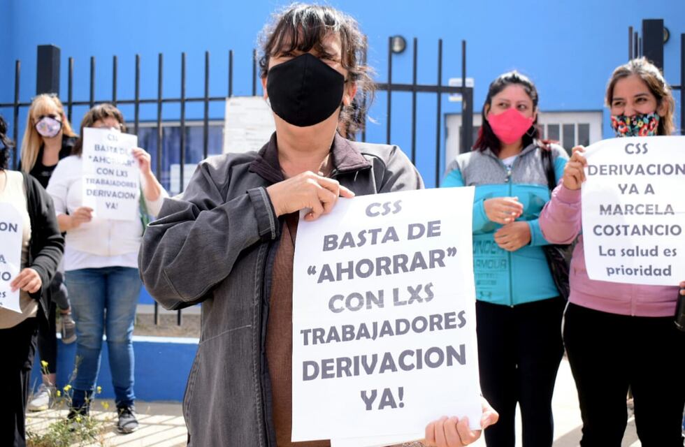 Paciente oncológica salió a reclamar para que sea derivada